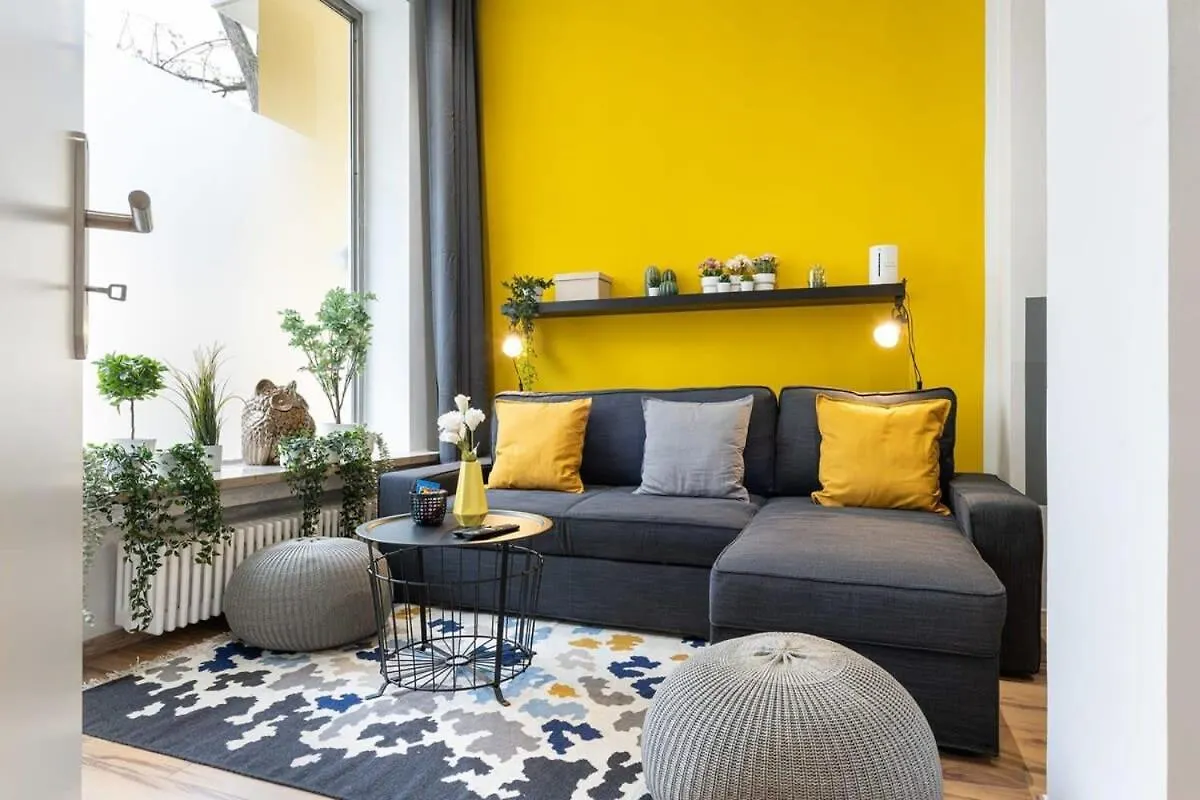 Big Central Apartment Near Rotkreuzplatz With 3 Bedroom For 12 Pax Munich