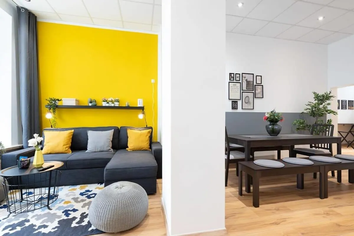 Big Central Apartment Near Rotkreuzplatz With 3 Bedroom For 12 Pax Munich