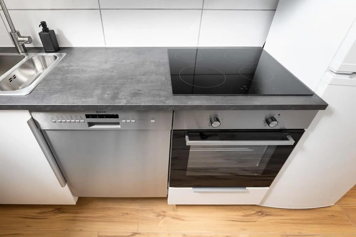 Big Central Apartment Near Rotkreuzplatz With 3 Bedroom For 12 Pax Munich Germany